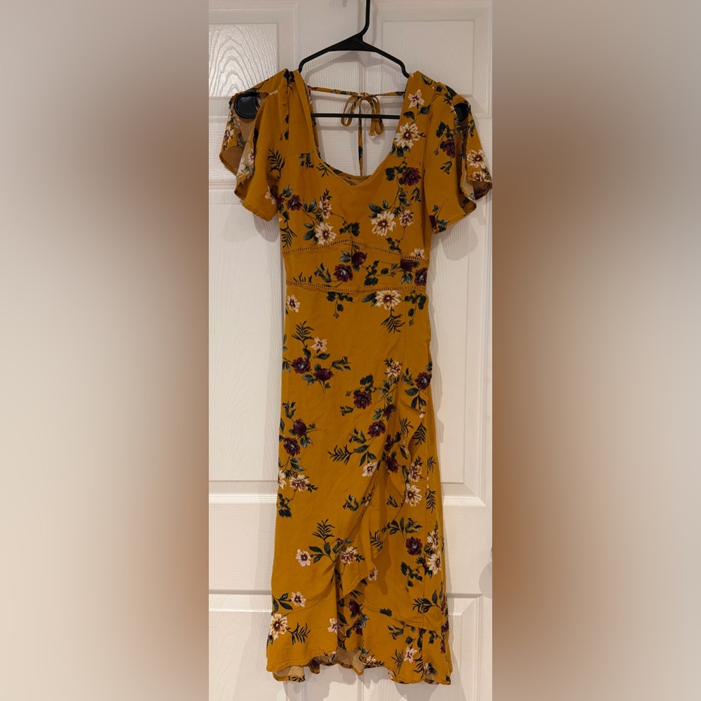 Mustard Yellow Floral‎ Wrap Dress Tie Back Flutter Sleeves Fitted Bodice Size S